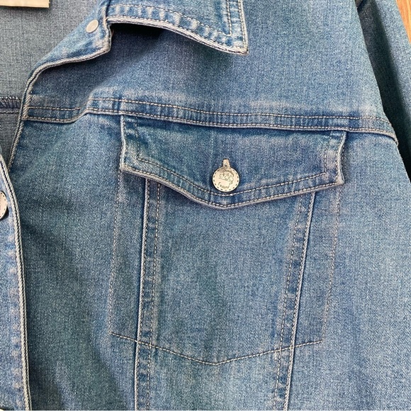 Quacker Factory Blue Jean Denim Jacket Rhinestone Hearts Detail (Size 1X) - Picture 3 of 12